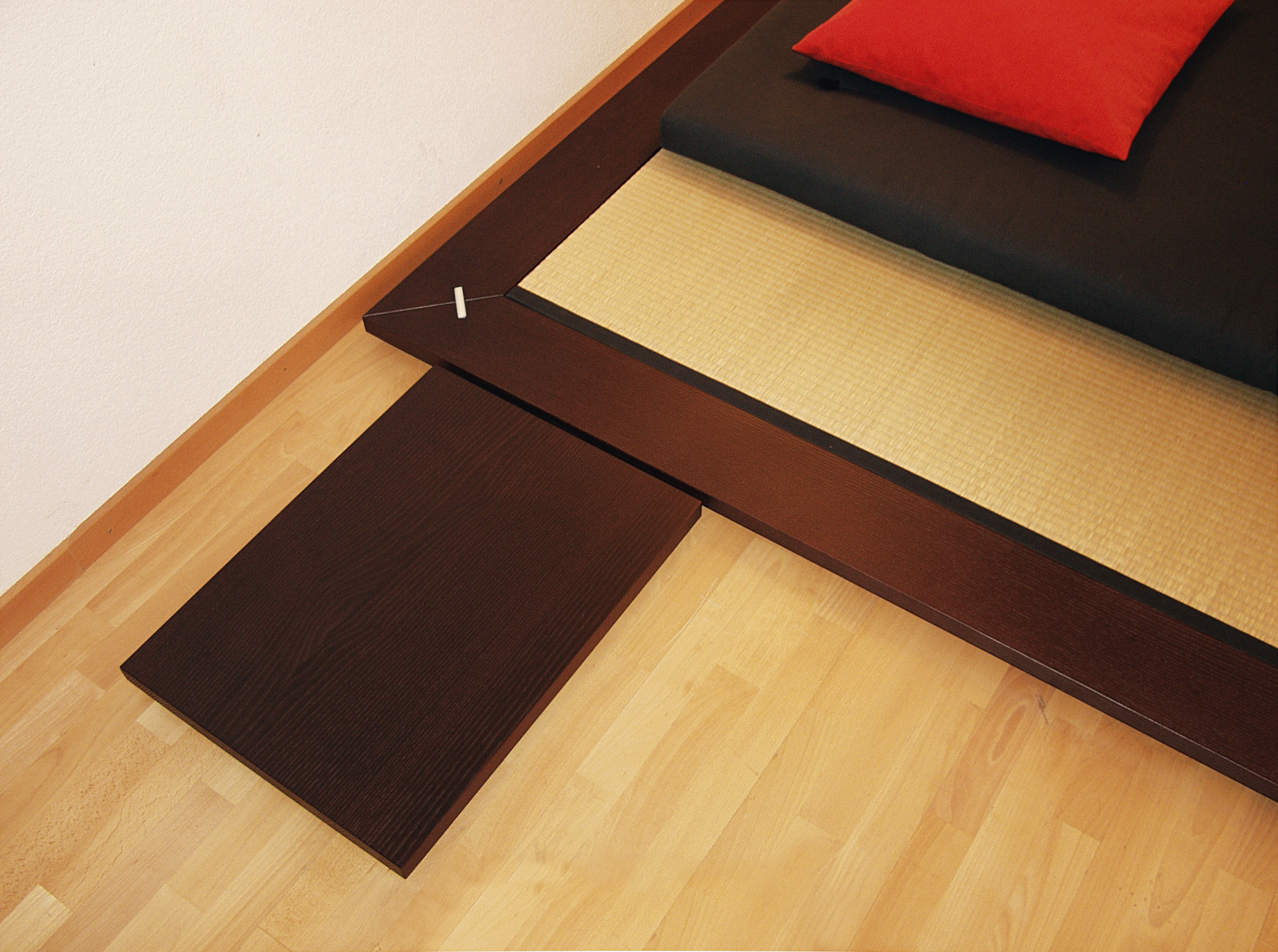 tatami bettrahmen nachttisch esche drotbraun über eck